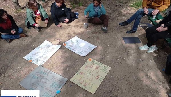 Βιωματικό εργαστήριο για εκπαιδευτικούς, με θέμα την αξιοποίηση των υπαίθριων χώρων, εντός και εκτός του σχολείου, στην εκπαιδευτική διαδικασία